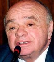 Şarık Tara